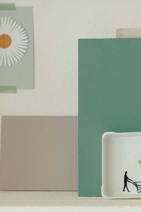 Bowl flower wheelbarrow