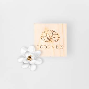 Lucky Box "Good Vibes"
