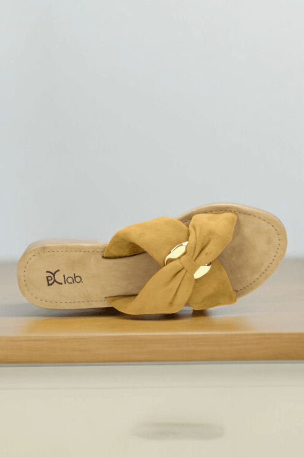 Sand slipper cognac gold