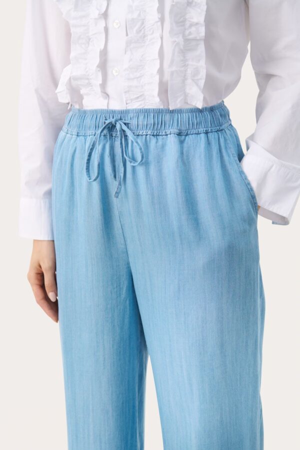 3915_0b1b617d-3fec-4fa6-9310-35bd1b4b3e6c